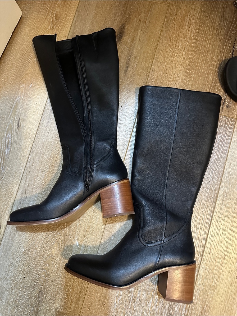 Women's Black Leather Mid-Calf Block Heel Boots size 8